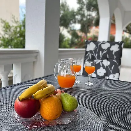 T&t Apartment *