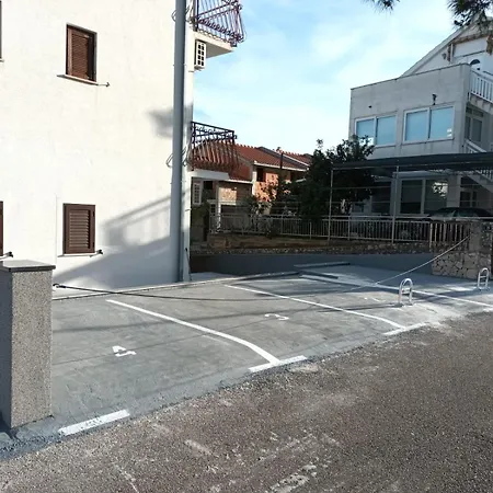 T&t Apartment *