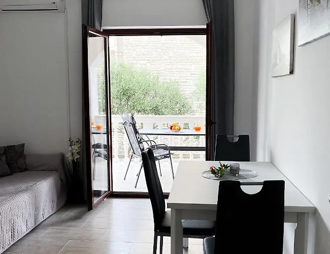 Apartament T&t